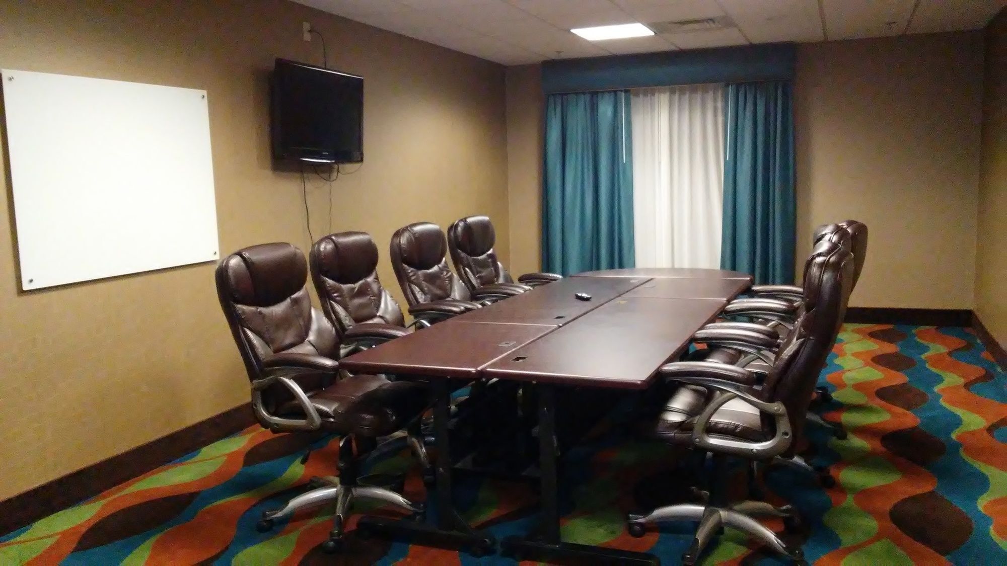 Junction City Inn & Suites Zewnętrze zdjęcie